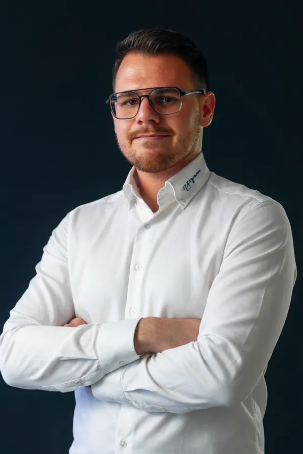 Andrej Nicolao - predajca VOLVO