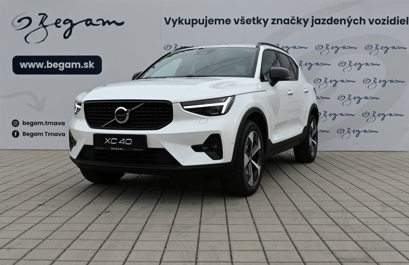 Volvo XC40 B3 (P) PLUS MHEV